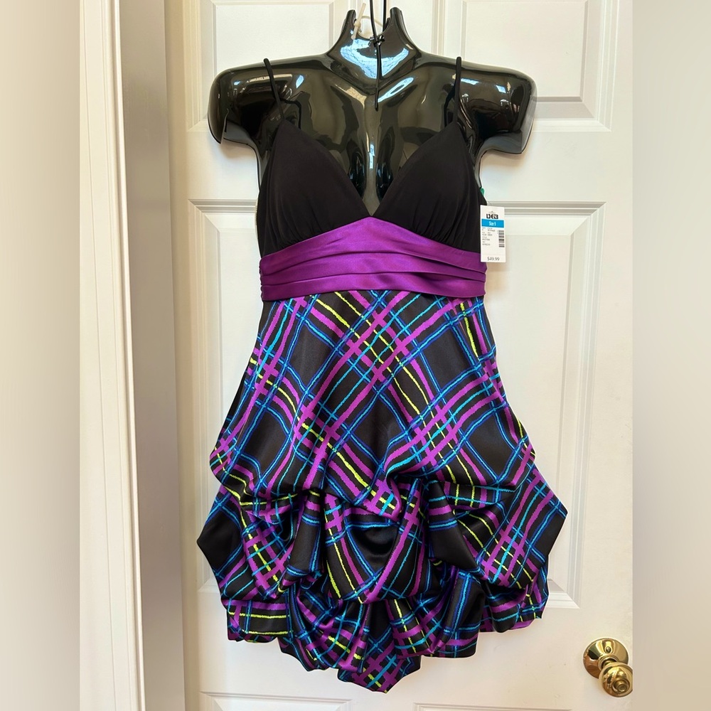 Fun bright punk plaid party dress with a purple sash size 9. Medium short
